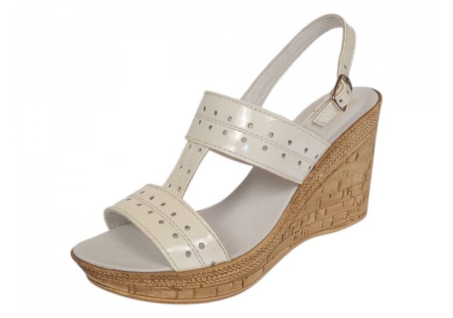 Sandale dama din piele naturala lac, culoare bej, platforme de 8 cm  - S46BEJLAC8